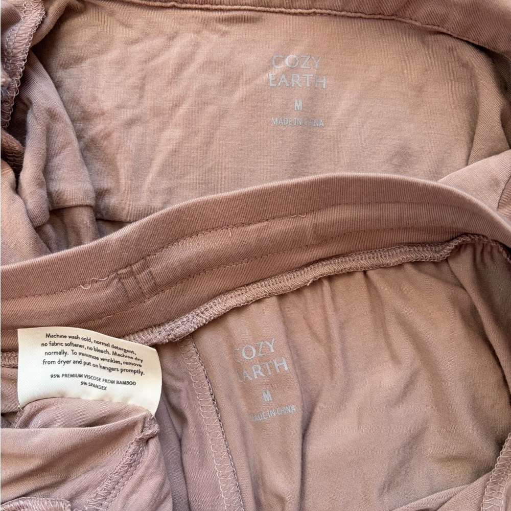 Cozy Earth Women's Bamboo Short Sleeve Pajama Set in Blush - Picture 3 of 3